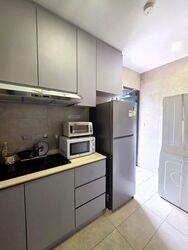 Senyum Residences (D14), Terrace #630549871
